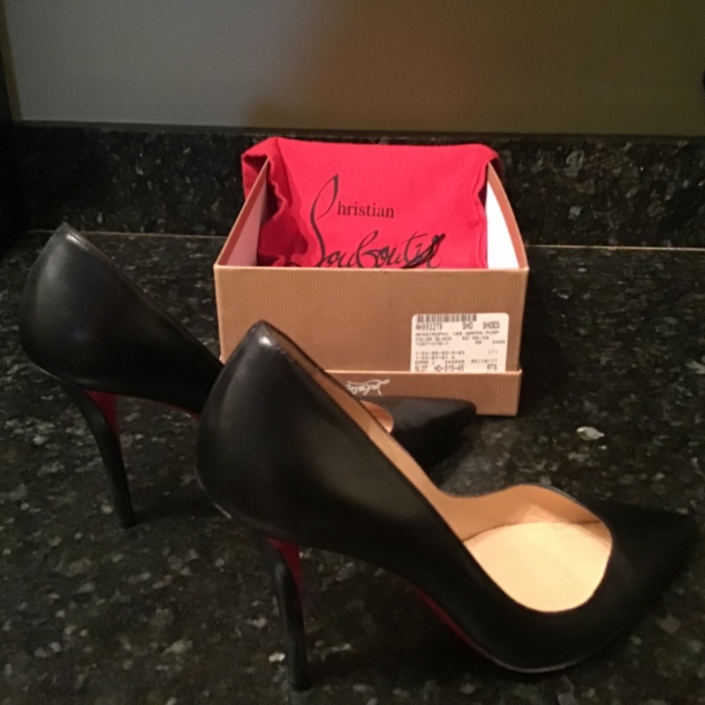 Christian Louboutin Apostrophy 100 Nappa Pump - Picture 6 of 6